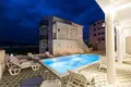Дом 11 комнат 327 м² Okrug Gornji, Хорватия
