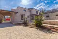 Вилла 3 спальни 220 м² Омишаль, Хорватия