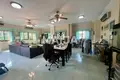 3 bedroom villa 200 m² Nong Prue, Thailand