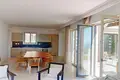 Wohnung 4 Schlafzimmer 235 m² Lustica, Montenegro
