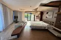 Villa de 4 dormitorios 300 m² Budva, Montenegro