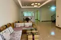 Willa 5 pokojów 724 m² w Sangkat Phsar Daeum Thkov, Kambodża