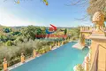 Villa 30 habitaciones 320 000 m² Toscana, Italia