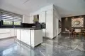 5-Schlafzimmer-Villa 594 m² Germasogeia, Zypern