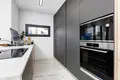 Mieszkanie 2 pokoi 75 m² Orihuela, Hiszpania
