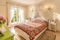 Villa de tres dormitorios 280 m² Francia, Francia