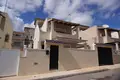 Villa de tres dormitorios 120 m² Orihuela, Španjolska