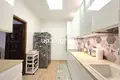 4 bedroom house 180 m² Dos Hermanas, Spain