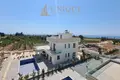 4-Schlafzimmer-Villa 205 m² Peyia, Zypern