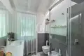 Mieszkanie 18 pokojów 650 m² Soiano del Lago, Włochy