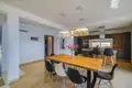 villa de 5 dormitorios 325 m² Grad Trogir, Croacia