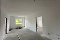 2 bedroom apartment 81 m² Paskuqan, Albania