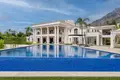 House 10 bedrooms 2 442 m² Marbella, Spain