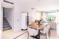 Wohnung 3 Schlafzimmer 185 m² Estepona, Spanien