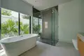 Wohnkomplex Modern villas with swimming pools and lounge areas, Phuket, Thailand