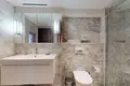 2 bedroom apartment 93 m² in London, United Kingdom