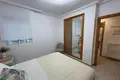 Mieszkanie 2 pokoi 75 m² Torrevieja, Hiszpania