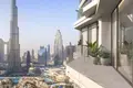 Complexe résidentiel W Residences with balconies, terraces, swimming pool and VIP club, with views of the city and the Burj Khalifa, Downtown Dubai, UAE