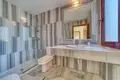 5 bedroom house 300 m² Benahavis, Spain