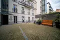 Commercial property 1 room 39 m² in Warsaw, Poland