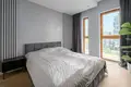 2 bedroom apartment 84 m² Warsaw, Poland