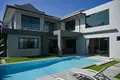 Villa de 4 dormitorios 360 m² Si Sunthon, Tailandia