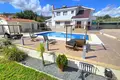 villa de 5 dormitorios 245 m² en Paramytha, Chipre