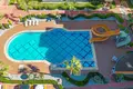 2 bedroom penthouse 140 m² Kestel, Turkey