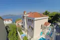 Casa 8 habitaciones 379 m² Grad Trogir, Croacia