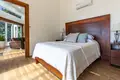 Haus 3 Schlafzimmer 204 m² Six Huts, Honduras