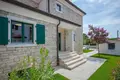 Dom 4 pokoi 222 m² Savudrija, Chorwacja