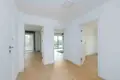 House 7 500 m² in Dabrowa, Poland
