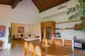 Wohnung 3 Schlafzimmer 150 m² Kerobokan Kelod, Indonesien