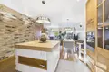 Mieszkanie 4 pokoi 119 m² Wiry, Polska