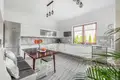 Haus 5 zimmer 468 m² Warschau, Polen