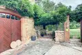 Дом 15 комнат 340 м² Тарб, Франция