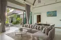 Villa Lake House