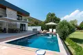 Casa 9 habitaciones 172 m² Kovaci, Montenegro