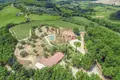 Commercial property 650 m² in Siena, Italy