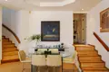 Вилла 3 спальни 260 м² Ви Чит, Таиланд