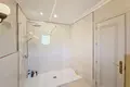 4 bedroom house 566 m² Dos Hermanas, Spain