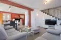 Дом 1 спальня 180 м² Город Пула, Хорватия