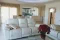 Haus 10 Schlafzimmer 560 m² Dos Hermanas, Spanien