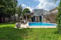 Вилла 4 спальни 260 м² Город Пула, Хорватия