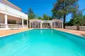 villa de 5 dormitorios 588 m² Algoz, Portugal