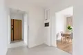 2 bedroom apartment 53 m² Warsaw, Poland