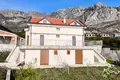 4 bedroom house 215 m² Sveti Stefan, Montenegro