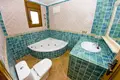 3-Schlafzimmer-Villa 335 m² Torrevieja, Spanien