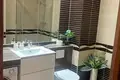 Propiedad comercial 4 habitaciones 90 m² en Varsovia, Polonia