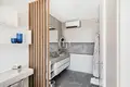 3 bedroom villa 1 114 m² Gardone Riviera, Italy